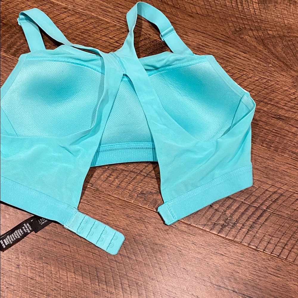 Incredible By Victorias Secret Sport Bra - Picture 4 of 4